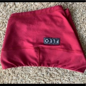 Fleo Shorts size small low rise contour